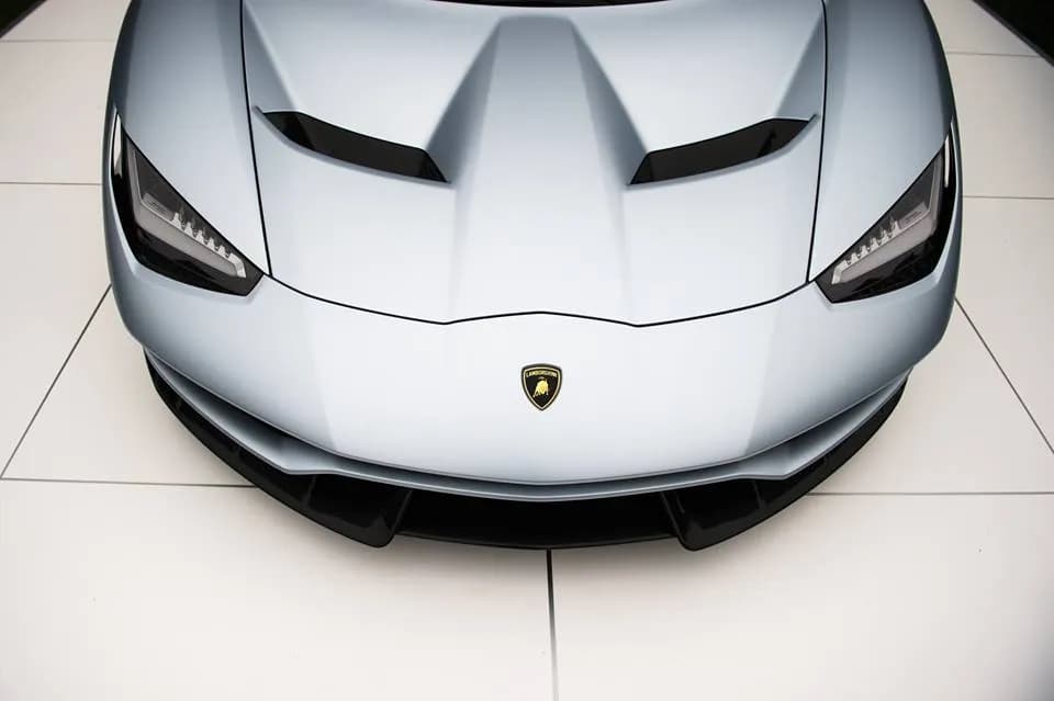 Lamborghini Centenario Roadster: Unique Performance and Design