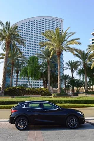 2017 Infiniti Q30 Review: Design, Performance, and Features