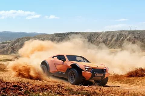 Zarooq Sand Racer 500 GT: Power and Luxury Design