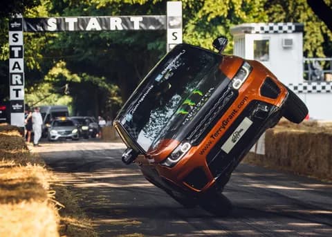 Terry Grant Breaks World Record with Land Rover Range Rover Sport SVR