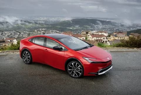 2024 Toyota Prius: Advanced Hybrid Design and Performance
