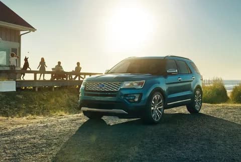 2017 Nissan Pathfinder vs 2017 Ford Explorer Comparison