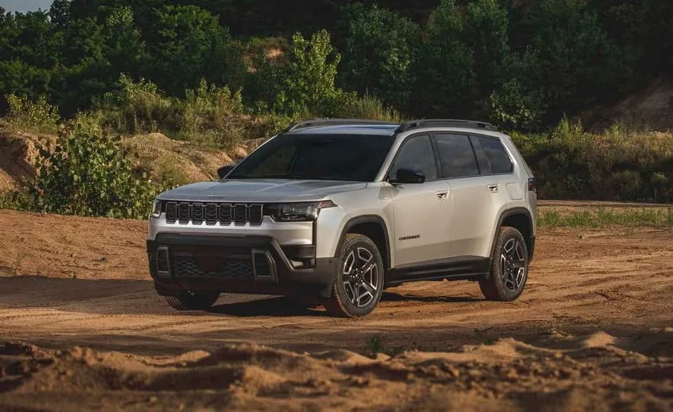 2026 Jeep Cherokee vs Honda CR-V & Toyota RAV4 Hybrid: UAE Comparison