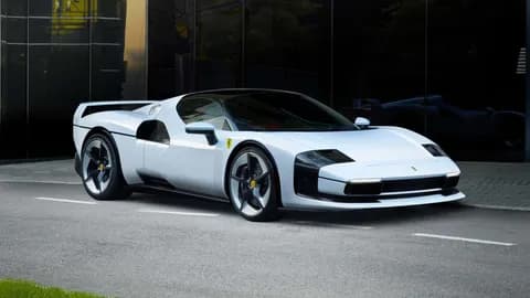 Ferrari SC40: One-off Based on the 296 GTB honors the F40