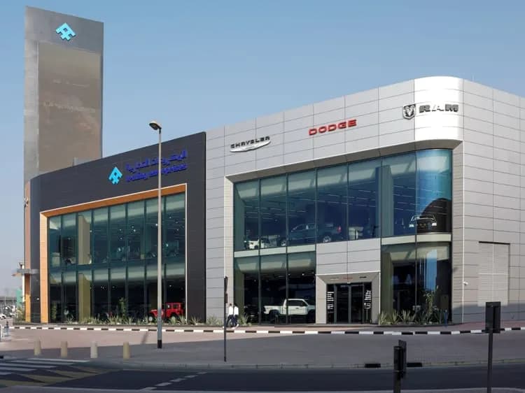 صالة عرض ومركز خدمة كرايسلر، دودج، جيب، ورام الجديد في دبي: تجربة ملكية متكاملة على شارع الشيخ زايد