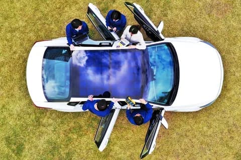 Hyundai to use solar panels in vehicles by 2020