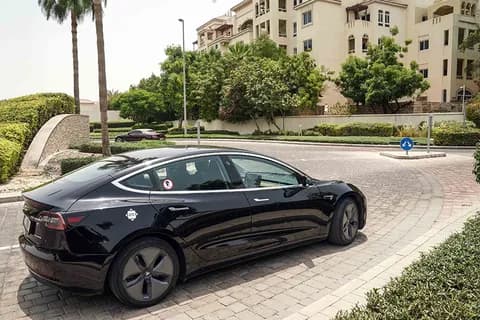 Tesla Model 3 to join Dubai Taxi fleet on a trial basis