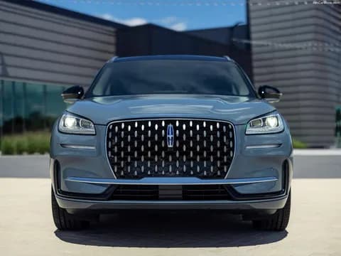 New Lincoln Corsair is here with more modern and advanced features