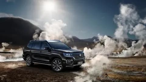 MG RX8 2025: The Ultimate Family SUV for UAE Drivers