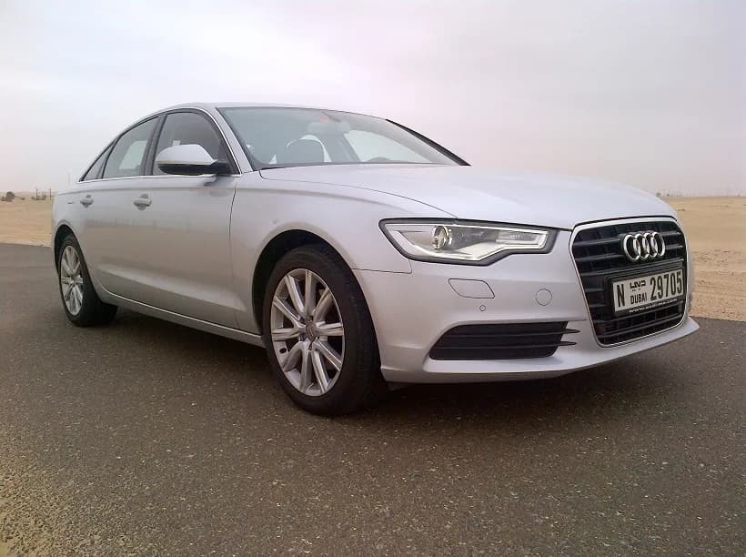 استعراض أودي A6 2013: إعادة تعريف الأداء والفخامة