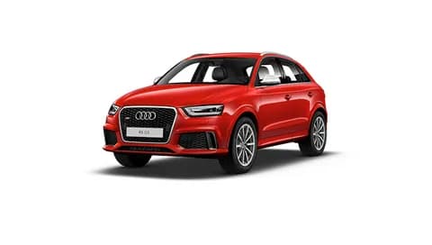 مراجعة أودي RS Q3 2024 - المواصفات والأداء والداخلية والمزيد - Expert car rating