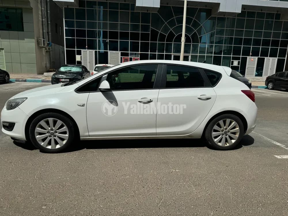 Used Opel Astra 2015 Used Opel Astra 2015 used_cars.forSale
