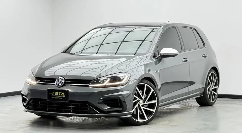 Used Volkswagen Golf R 2019 Used Volkswagen Golf R 2019 used_cars.forSale