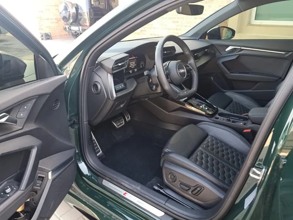 Used Audi RS3 Sedan 2.5 TFSI quattro (400 HP) 2024 Used Audi RS3 Sedan 2.5 TFSI quattro (400 HP) 2024 used_cars.forSale