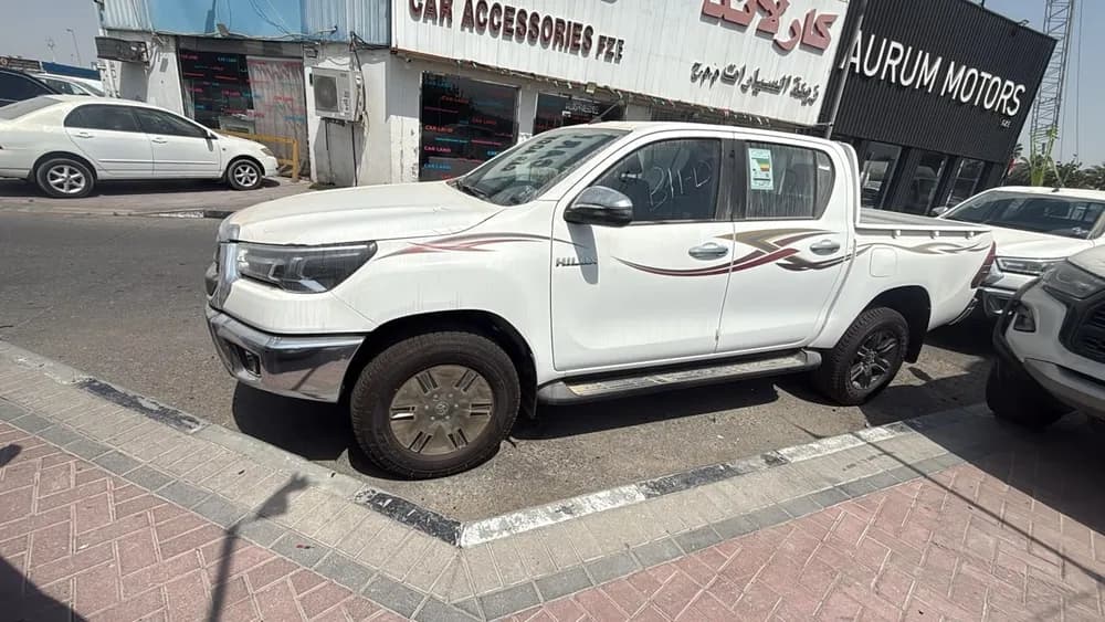 New Toyota Hilux 2.7 Double Cab 4x4 M/T 2026 New Toyota Hilux 2.7 Double Cab 4x4 M/T 2026 used_cars.forSale